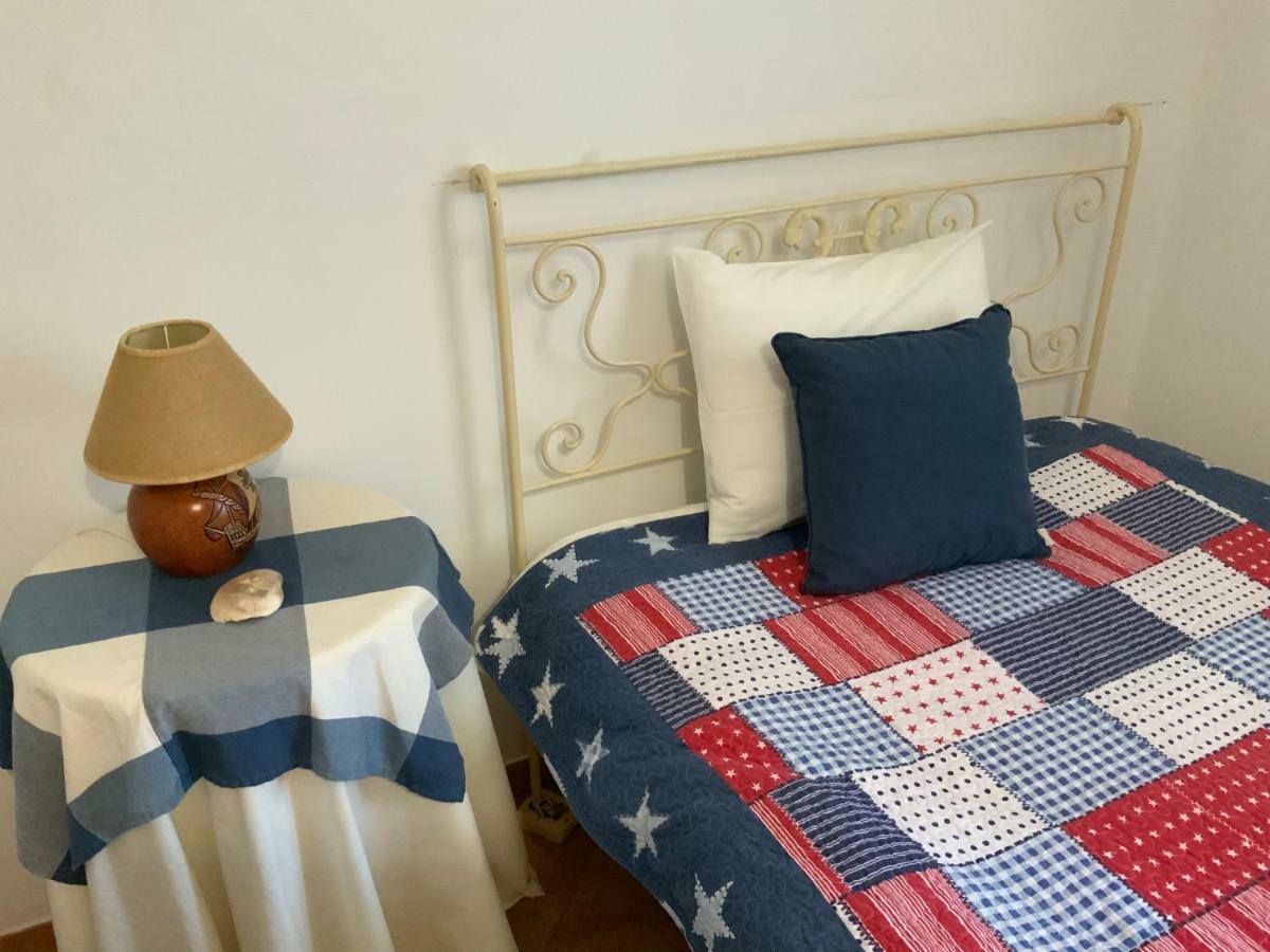 Guest House Alfarrobeiras Албуфейра Екстериор снимка