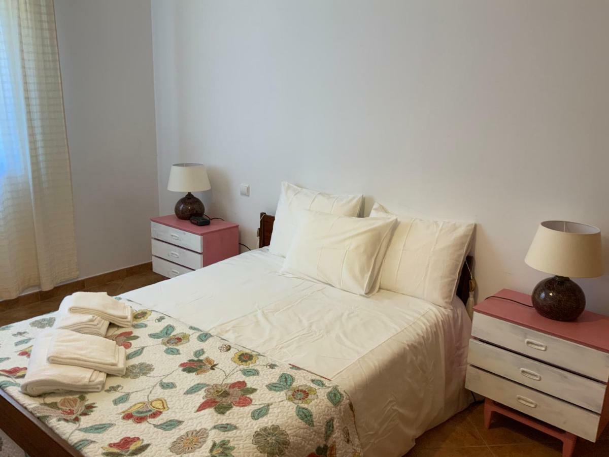 Guest House Alfarrobeiras Албуфейра Екстериор снимка